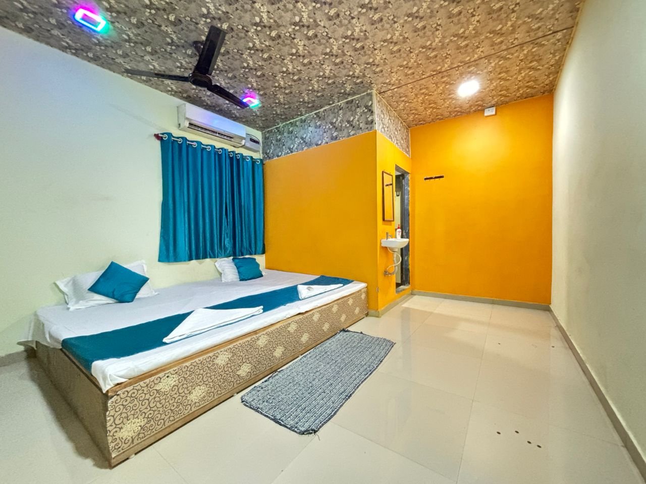 WhatsApp Image 2024-04-12 at 7.33.11 PM (1)